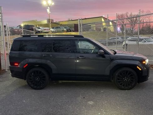 Used 2025 Hyundai Santa Fe Calligraphy image 2