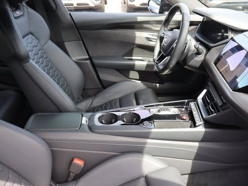 Used 2023 Audi RS e-tron GT w/ Carbon Performance Package AWD/4WD image 17