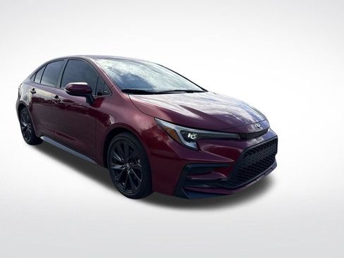 Used 2023 Toyota Corolla SE FWD image 2