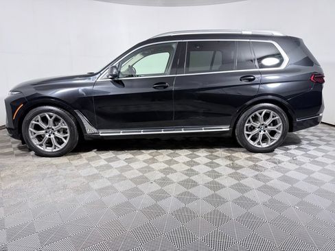 Used 2024 BMW X7 xDrive40i AWD/4WD image 3