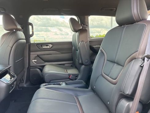 New 2026 Nissan Armada SL w/ Captain's Chari Seat Package AWD/4WD image 19