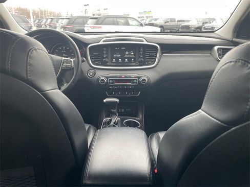 Used 2020 Kia Sorento EX image 46
