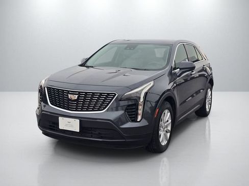 Used 2021 Cadillac XT4 Luxury FWD image 2
