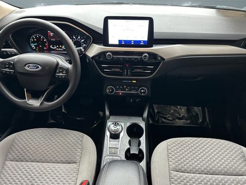Used 2020 Ford Escape SE image 15
