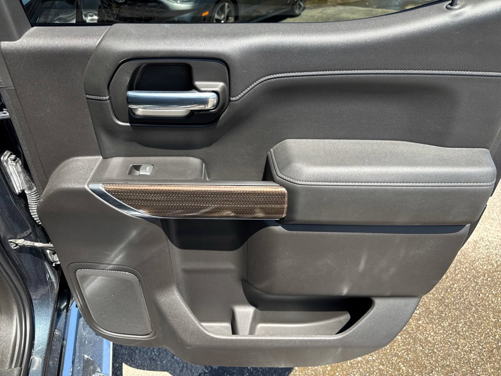 Used 2020 Chevrolet Silverado 1500 RST AWD/4WD image 38