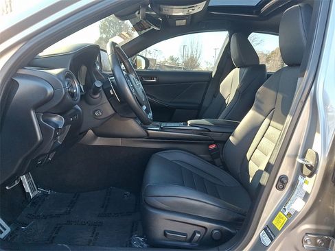 Used 2023 Lexus IS 500 image 14