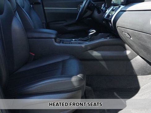 Used 2023 Kia Sorento S w/ Panoramic Sunroof Package AWD/4WD image 8