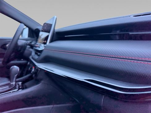 New 2026 Jeep Compass Trailhawk w/ Trailer Tow Group image 20