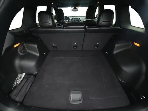 Used 2021 Jeep Cherokee Latitude Lux 80th Anniv w/ Quick Order Package 26U 80TH AWD/4WD image 13