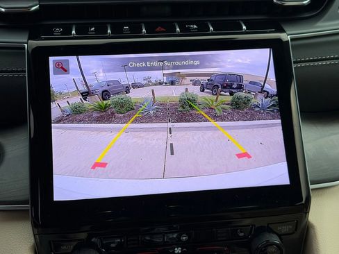 New 2025 Jeep Grand Cherokee L Limited image 15