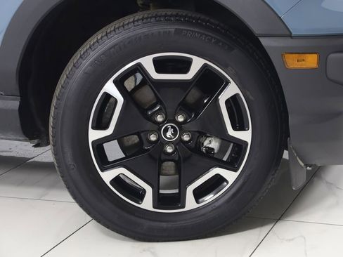 Used 2023 Ford Bronco Sport Outer Banks w/ Tech Package AWD/4WD image 13