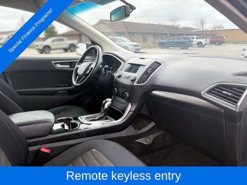 Used 2018 Ford Edge SEL image 23