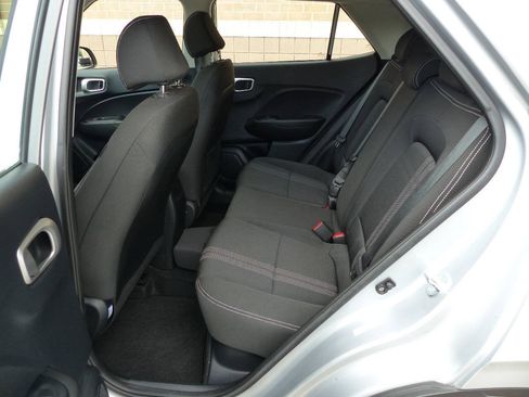 Used 2023 Hyundai Venue SEL w/ Cargo Package FWD image 38