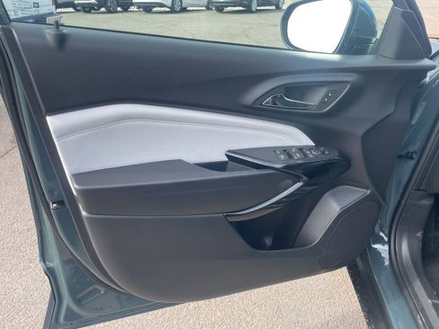 New 2026 Chevrolet Trax LT w/ LT Convenience Package image 10