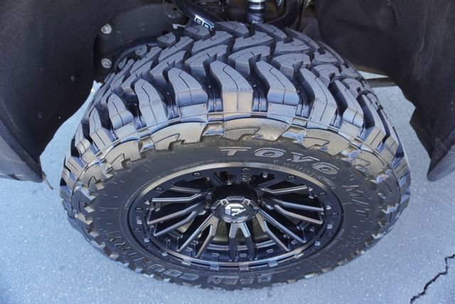 Used 2025 GMC Sierra 2500 AT4 w/ AT4 Premium Plus Package AWD/4WD image 18