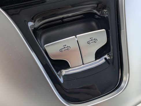 New 2026 Mercedes-Benz Maybach SL 680 image 4