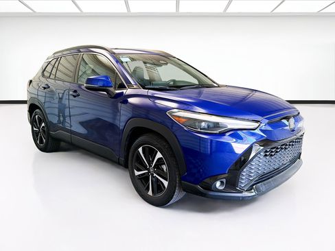 Used 2023 Toyota Corolla Cross AWD Hybrid w/ Convenience Package image 3