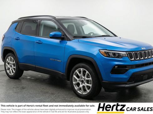 Used 2025 Jeep Compass Limited AWD/4WD image 1