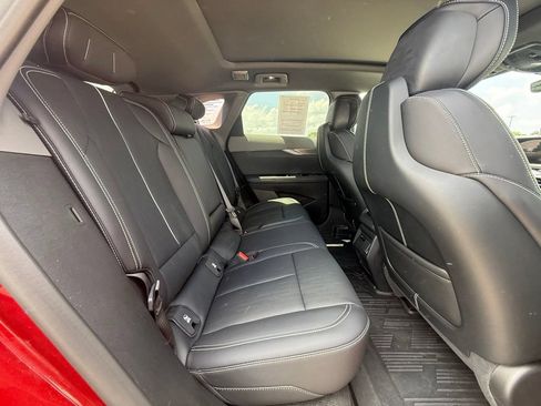 Certified 2025 Cadillac Optiq Sport 2 w/ LPO, Floor Liner Package AWD/4WD image 35