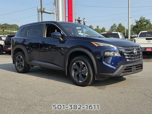 Certified 2026 Nissan Rogue SV FWD image 7