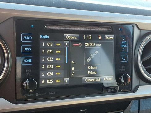 Certified 2017 Toyota Tacoma SR5 image 20