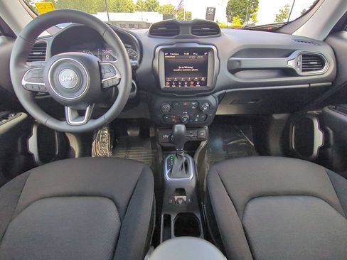 Used 2023 Jeep Renegade Latitude AWD/4WD image 13