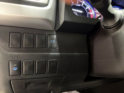 Used 2016 Toyota Highlander XLE image 39