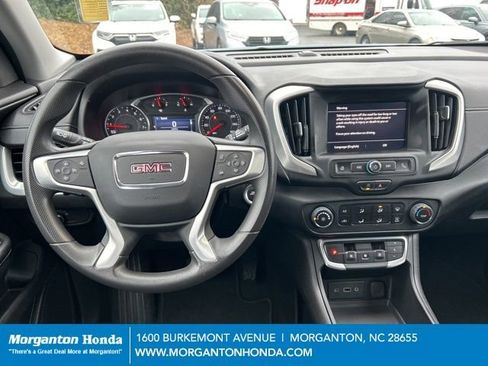 Used 2024 GMC Terrain SLE image 15