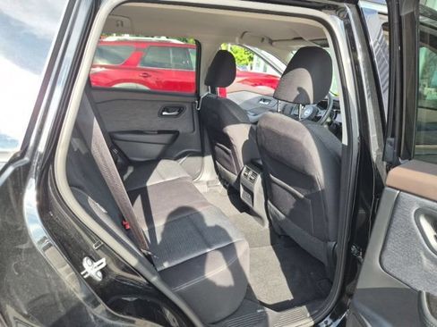 Used 2021 Nissan Rogue SV AWD/4WD image 11