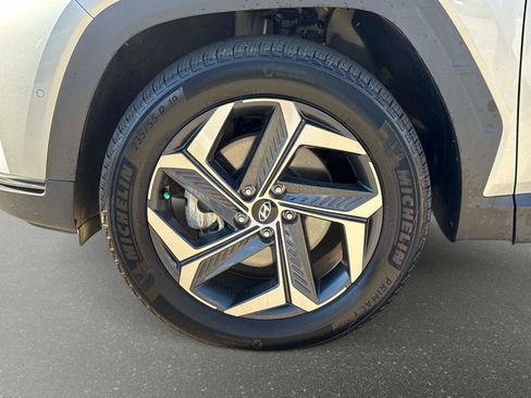 Certified 2024 Hyundai Tucson Limited image 9
