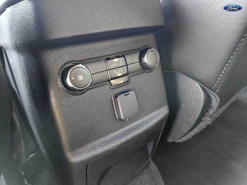 Used 2017 Ford Explorer XLT w/ Equipment Group 202A image 29