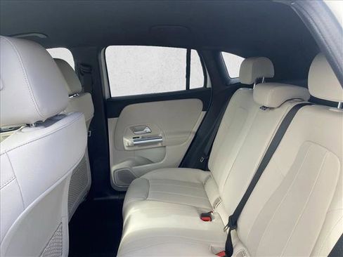 Certified 2025 Mercedes-Benz GLA 250 image 19