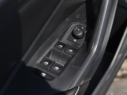 Used 2025 Volkswagen Jetta S FWD image 8