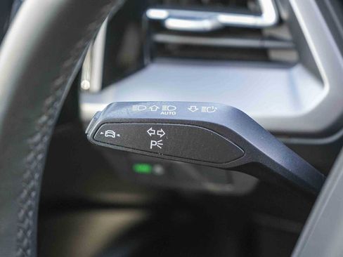 Used 2023 Audi Q4 e-tron Premium Plus w/ Premium Plus image 33