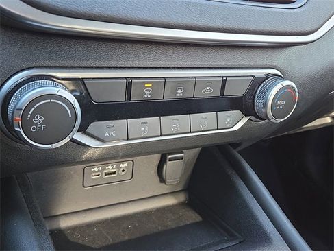 Used 2020 Nissan Altima 2.5 SR image 12