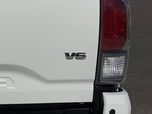 Used 2021 Toyota Tacoma TRD Sport image 35