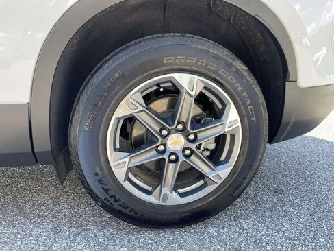 Used 2025 Chevrolet Blazer LT FWD image 10