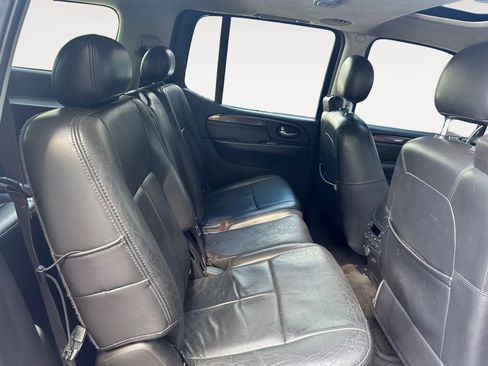 Used 2005 GMC Envoy XL SLE image 20