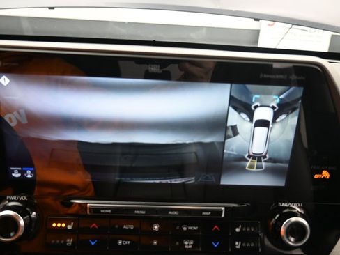 Used 2022 Toyota Highlander Limited image 25