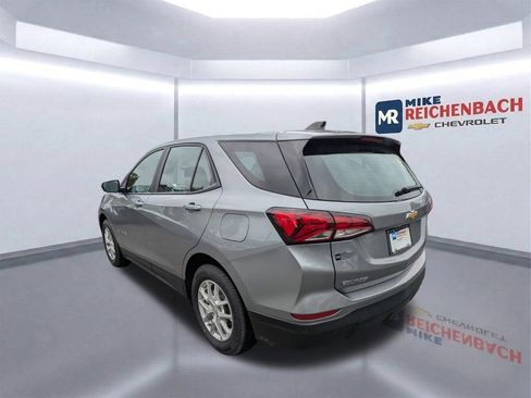 Used 2023 Chevrolet Equinox LS w/ Driver Confidence II Package FWD image 6