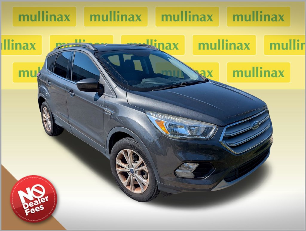 Used 2018 Ford Escape SE w/ SE Sync 3 Package FWD image 1