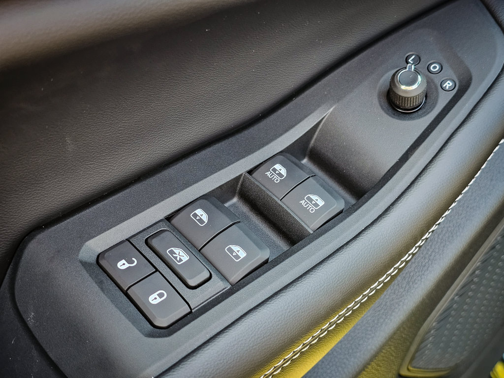New 2027 Jeep Grand Cherokee Limited AWD/4WD image 12