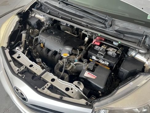 Used 2012 Toyota Yaris LE FWD image 12