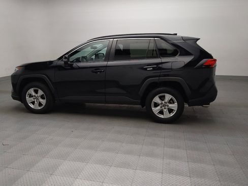 Used 2020 Toyota RAV4 XLE image 3