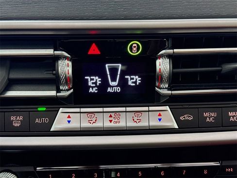 Used 2023 BMW X4 xDrive30i w/ Premium Package image 16