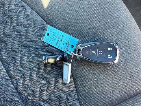Used 2023 Chevrolet Equinox LT FWD image 32