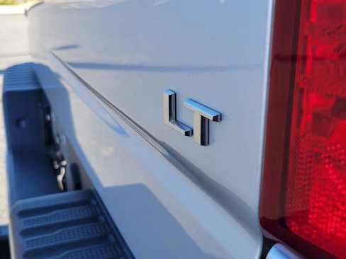 Used 2020 Chevrolet Silverado 1500 LT w/ All-Star Edition AWD/4WD image 24