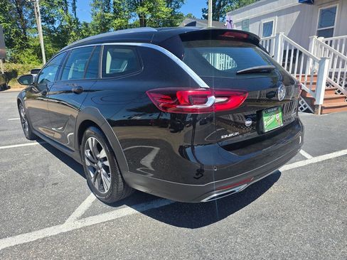 Used 2018 Buick Regal Essence w/ Driver Confidence Package #1 AWD/4WD image 4