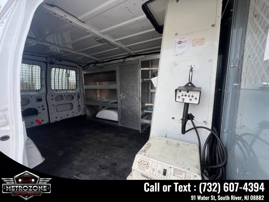 Used 2014 Ford E-350 and Econoline 350 Super Duty w/ Power Group RWD image 19