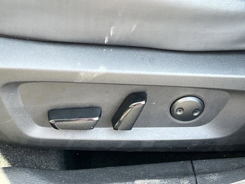 Used 2024 Mitsubishi Outlander SE image 21